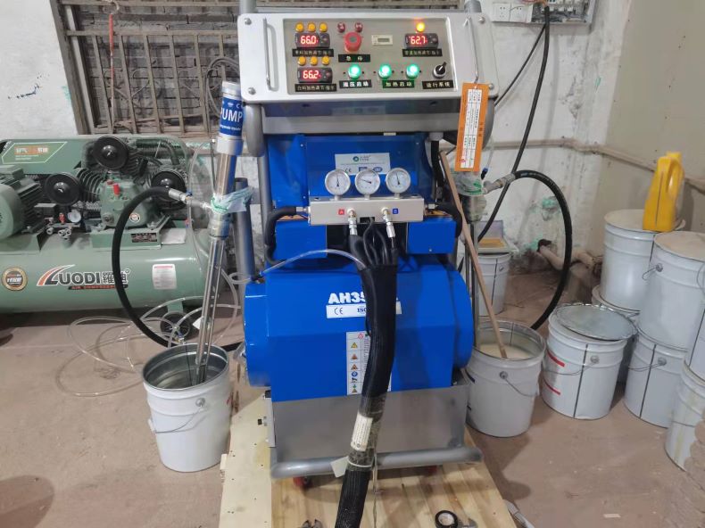 聚脲噴涂機(jī)